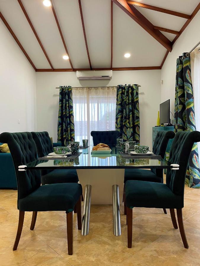 Chale D'Angra Guest House Ангра-ду-Ероїшму Екстер'єр фото