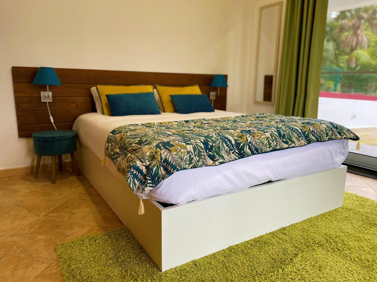 Chale D'Angra Guest House Ангра-ду-Ероїшму Екстер'єр фото